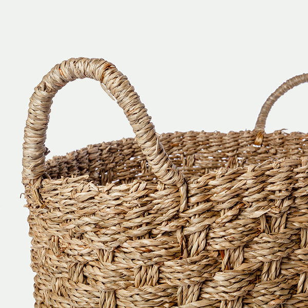 Cesta con asas