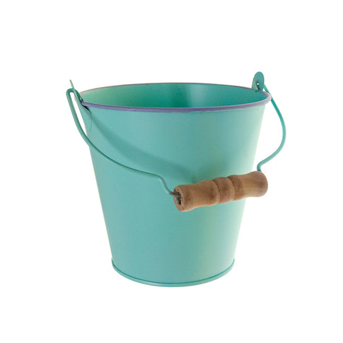 Cubo de hierro verde