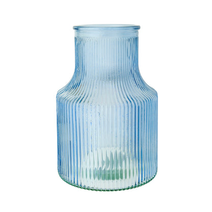 Vase en verre laqué bleu clair