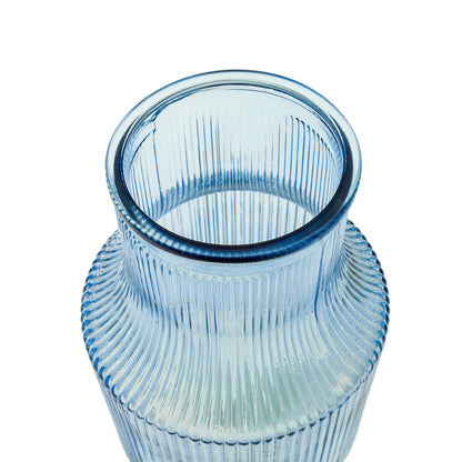 Vase en verre laqué bleu clair