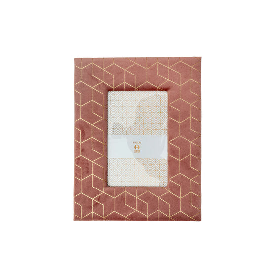 LD-191033RO_imagen1